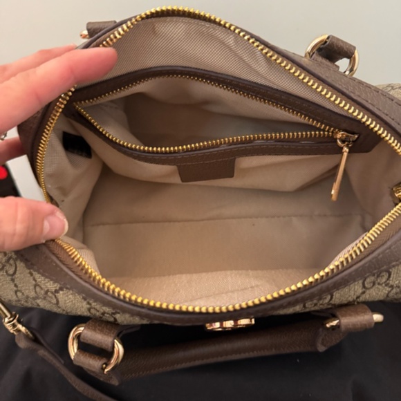 Gucci Bag - Picture 5 of 9